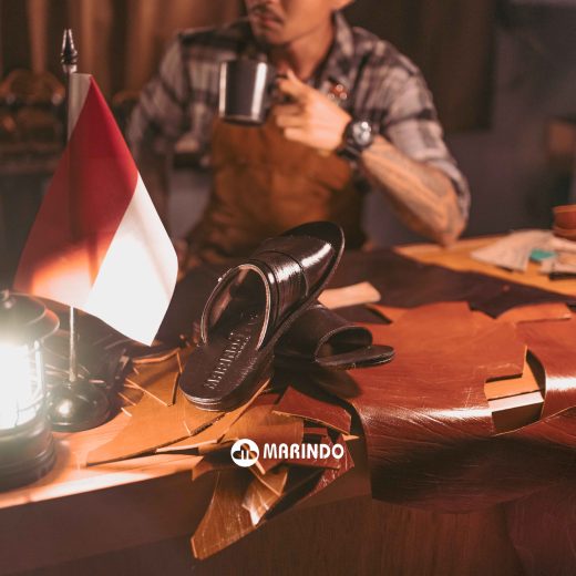 Langkah Klasik dalam Gaya Maskulin: Sendal Marindo Batch Pertama dengan Sentuhan Vintage yang Penuh Nasionalisme