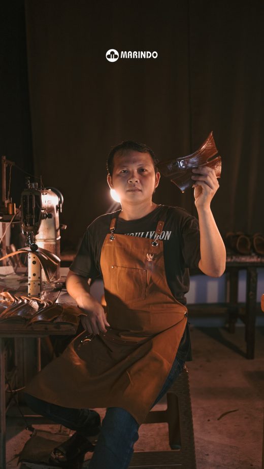 Karya Seni Handcraft: Eksplorasi Keindahan Pembuatan Sandal Marindo Leather